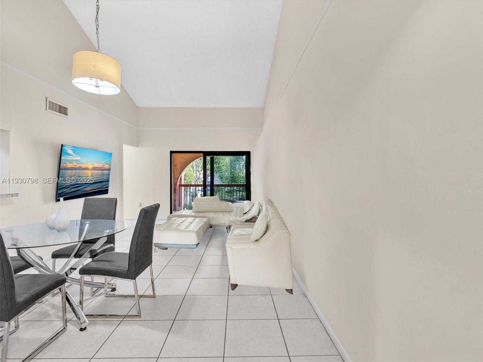 Small Image of 10241 NORTH WEST 9TH ST CIR #204-5, Miami Number 6