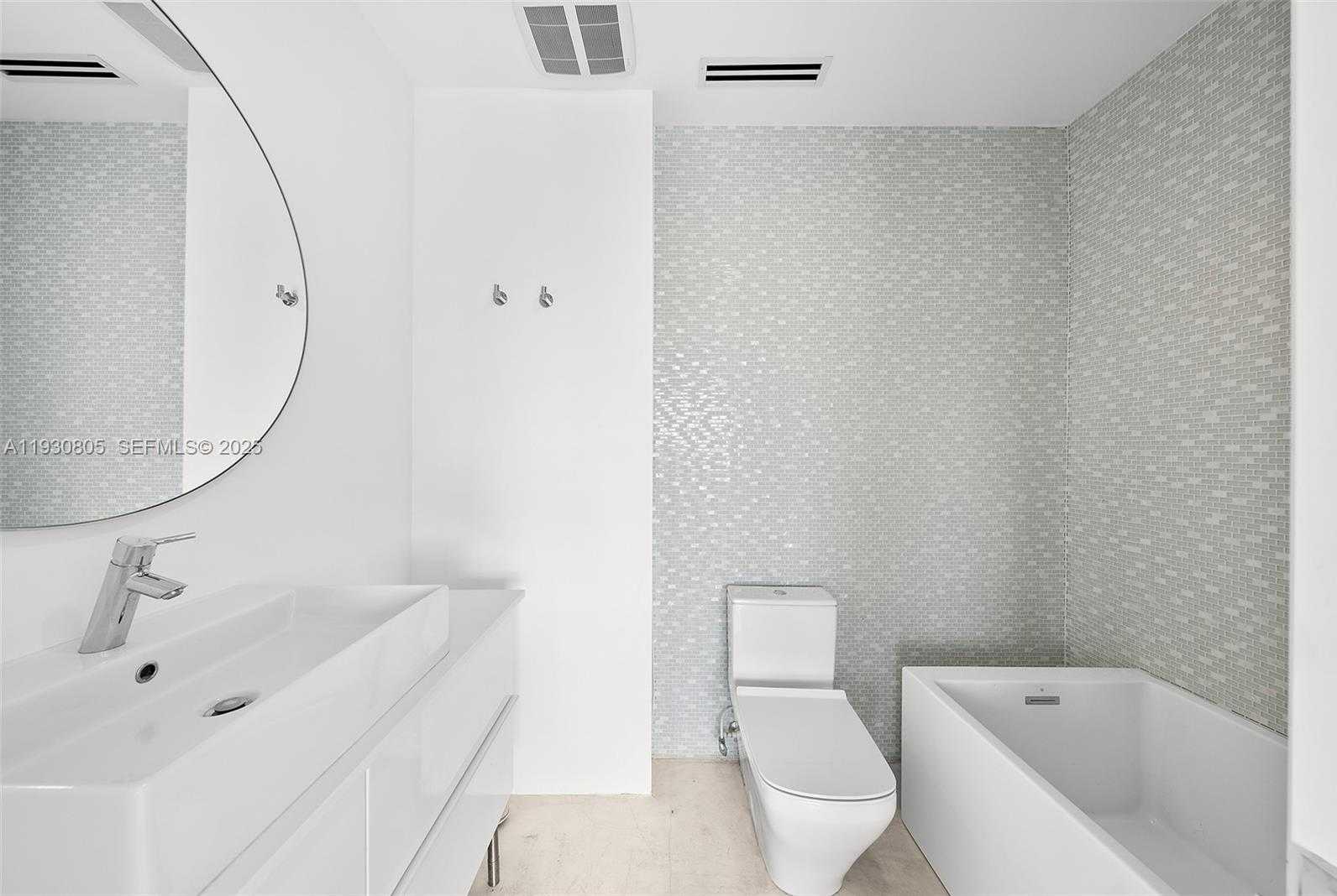 Small Image of 3 ISLAND AVE #PHD, Miami Beach Number 20