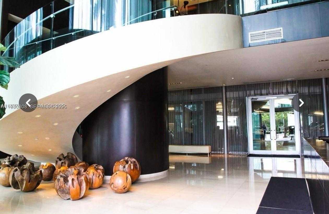 Small Image of 900 BISCAYNE BLVD #3704, Miami Number 3