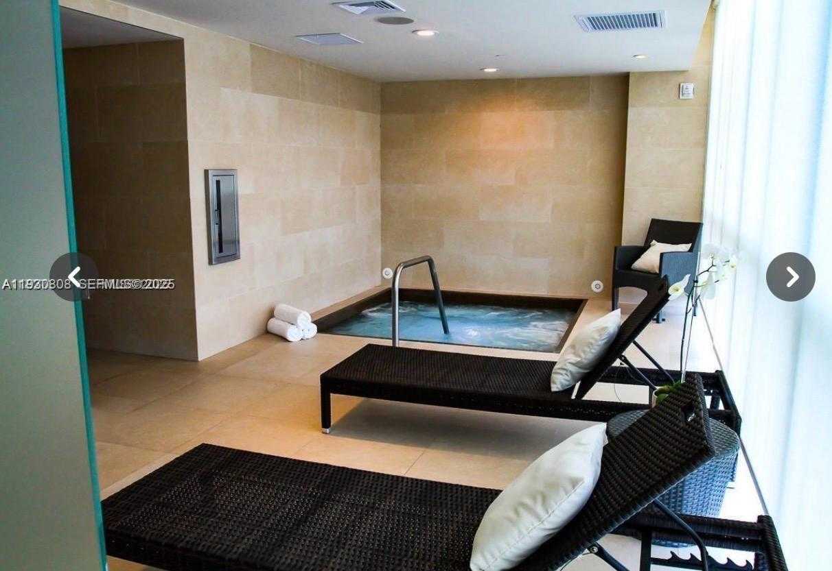 Small Image of 900 BISCAYNE BLVD #3704, Miami Number 9