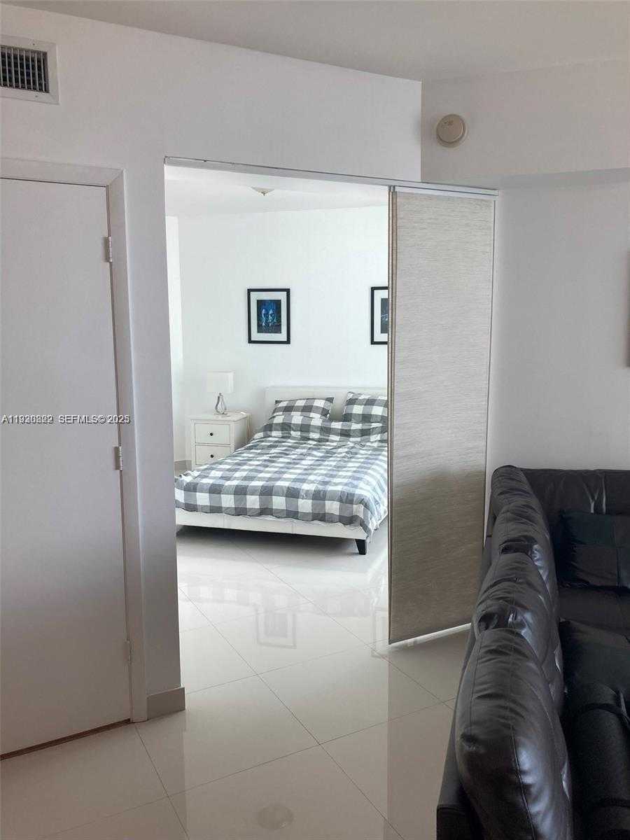 Small Image of 350 SOUTH MIAMI AVE #3907, Miami Number 20
