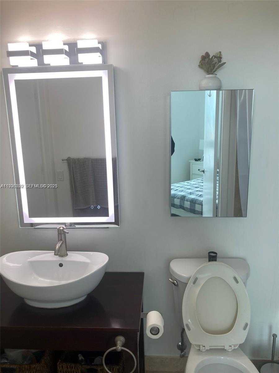 Small Image of 350 SOUTH MIAMI AVE #3907, Miami Number 27
