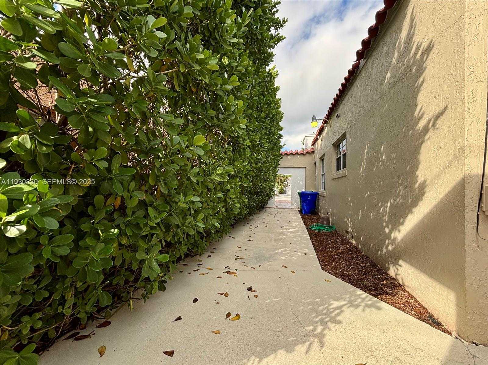 Small Image of 1654 SOUTH WEST 14TH TER #2, Miami Number 3