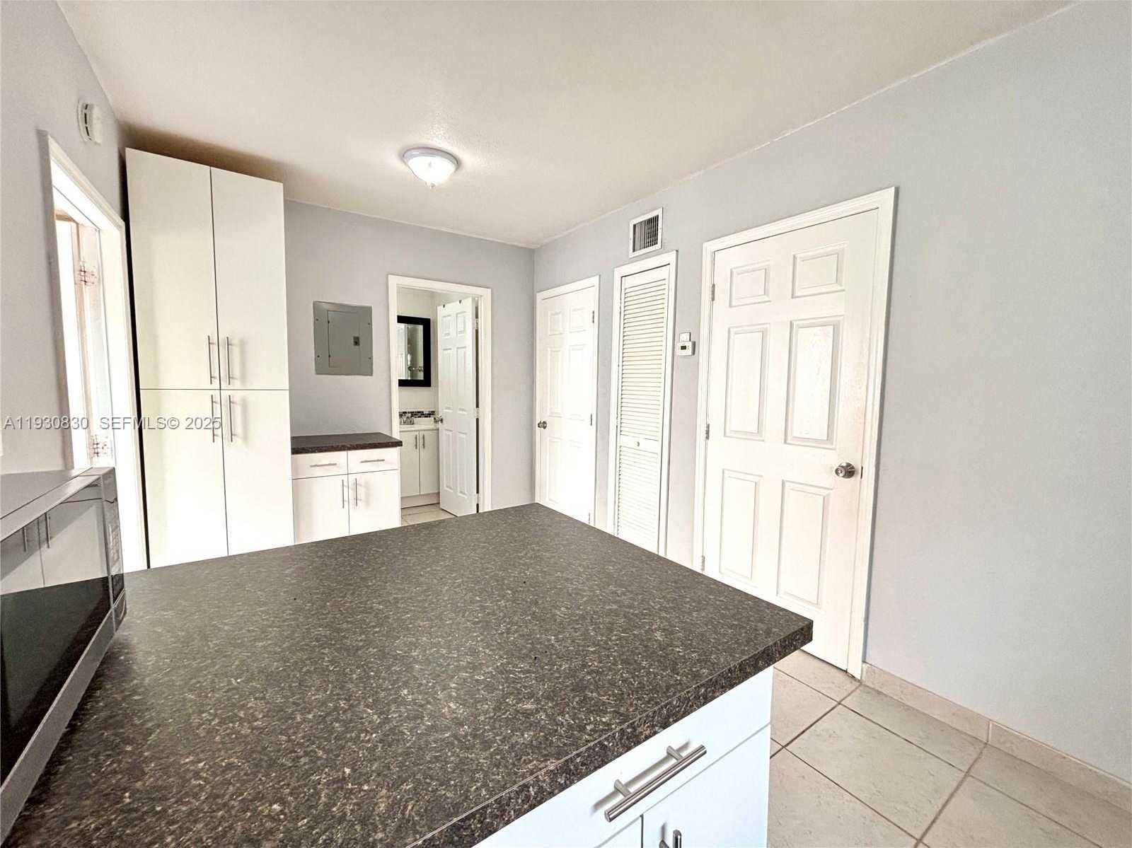 Small Image of 1654 SOUTH WEST 14TH TER #2, Miami Number 5