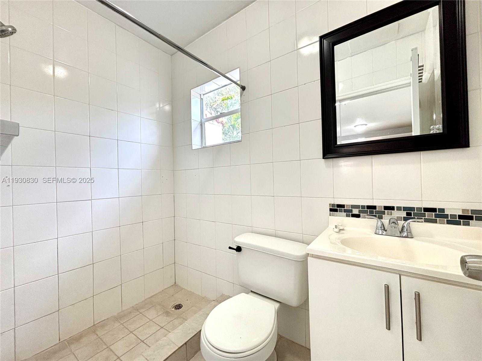 Small Image of 1654 SOUTH WEST 14TH TER #2, Miami Number 8