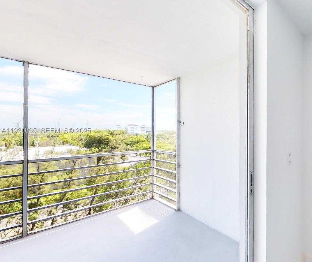 Small Image of 3660 NORTH EAST 166TH ST #710, North Miami Beach Number 10