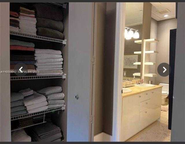 Imagen de Pequeño Objeto