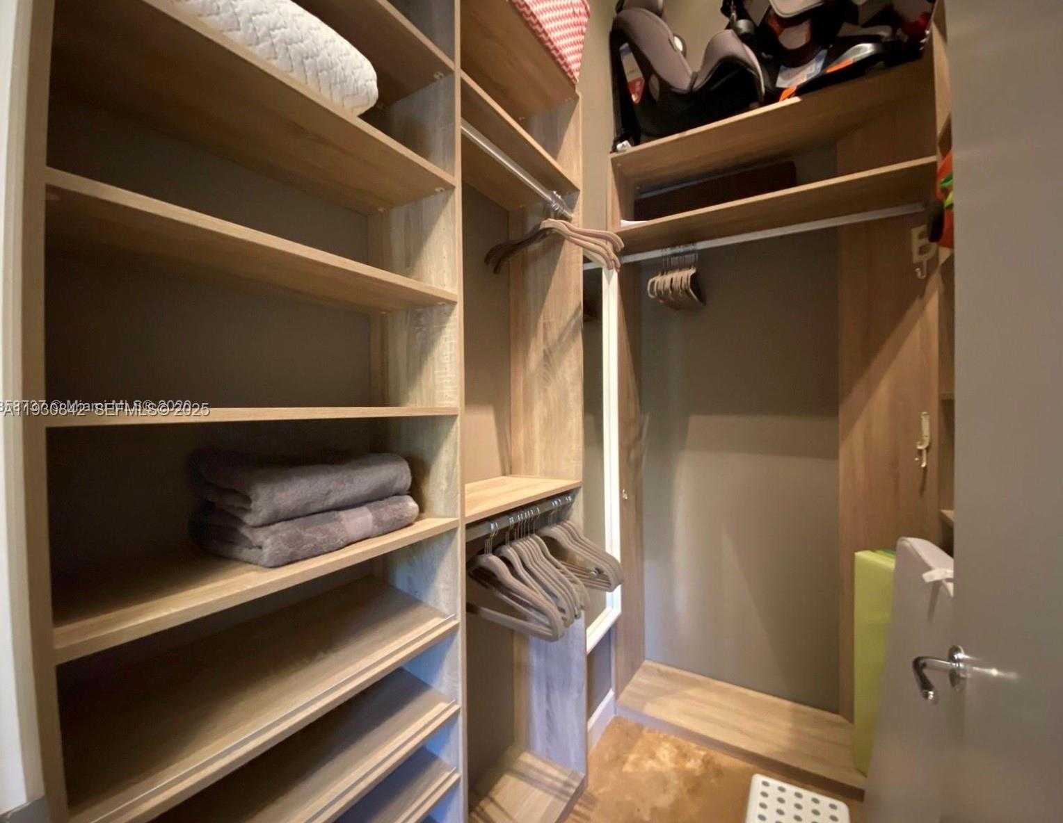 Imagen de Pequeño Objeto