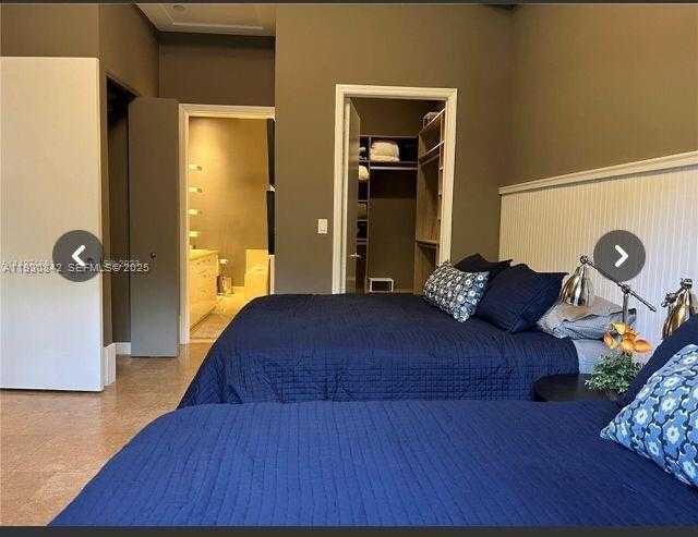 Imagen de Pequeño Objeto