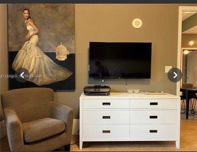 Imagen de Pequeño Objeto