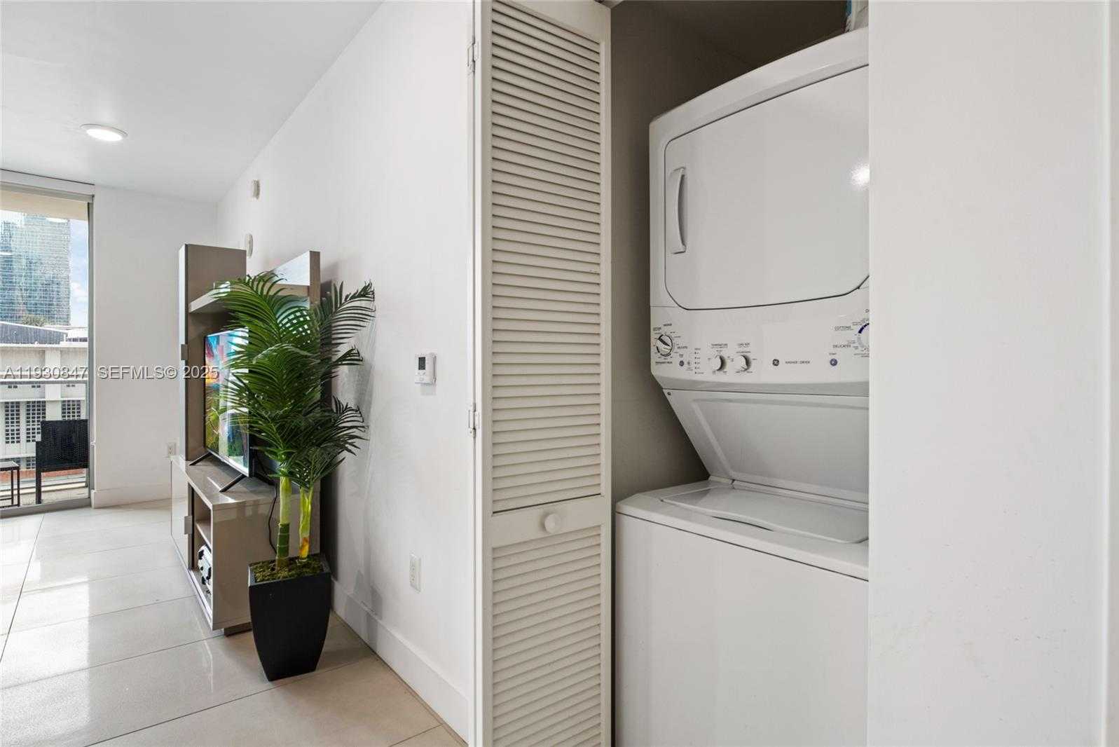 Small Image of 1100 SOUTH MIAMI AVE #702, Miami Number 9