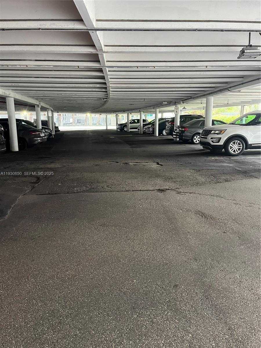 Small Image of 1408 BRICKELL BAY DR #302, Miami Number 22