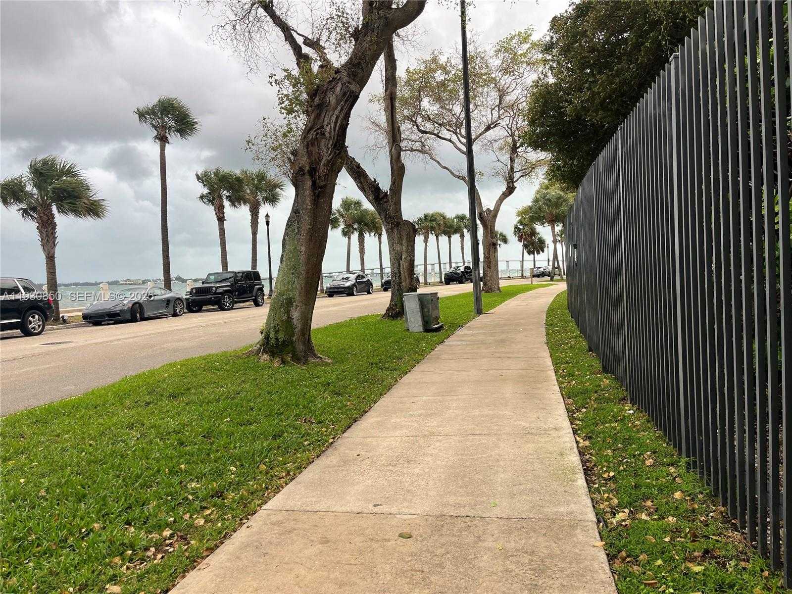 Small Image of 1408 BRICKELL BAY DR #302, Miami Number 5