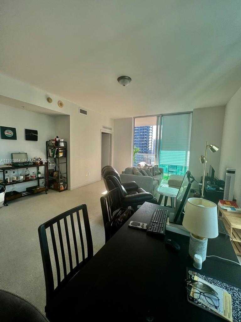 Small Image of 300 SOUTH BISCAYNE BLVD #T-3201, Miami Number 10