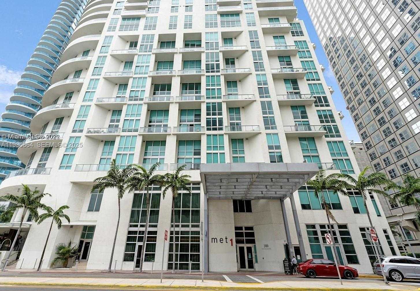 Small Image of 300 SOUTH BISCAYNE BLVD #T-3201, Miami Number 2