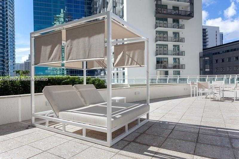 Small Image of 300 SOUTH BISCAYNE BLVD #T-3201, Miami Number 21