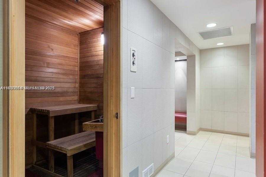 Small Image of 300 SOUTH BISCAYNE BLVD #T-3201, Miami Number 28