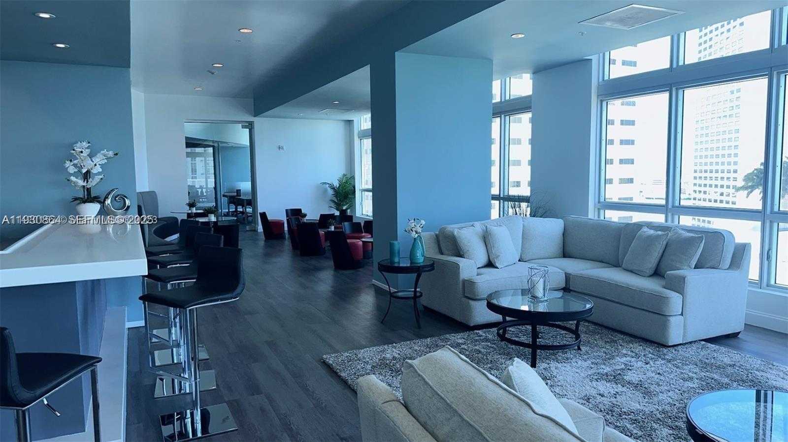 Small Image of 300 SOUTH BISCAYNE BLVD #T-3201, Miami Number 30