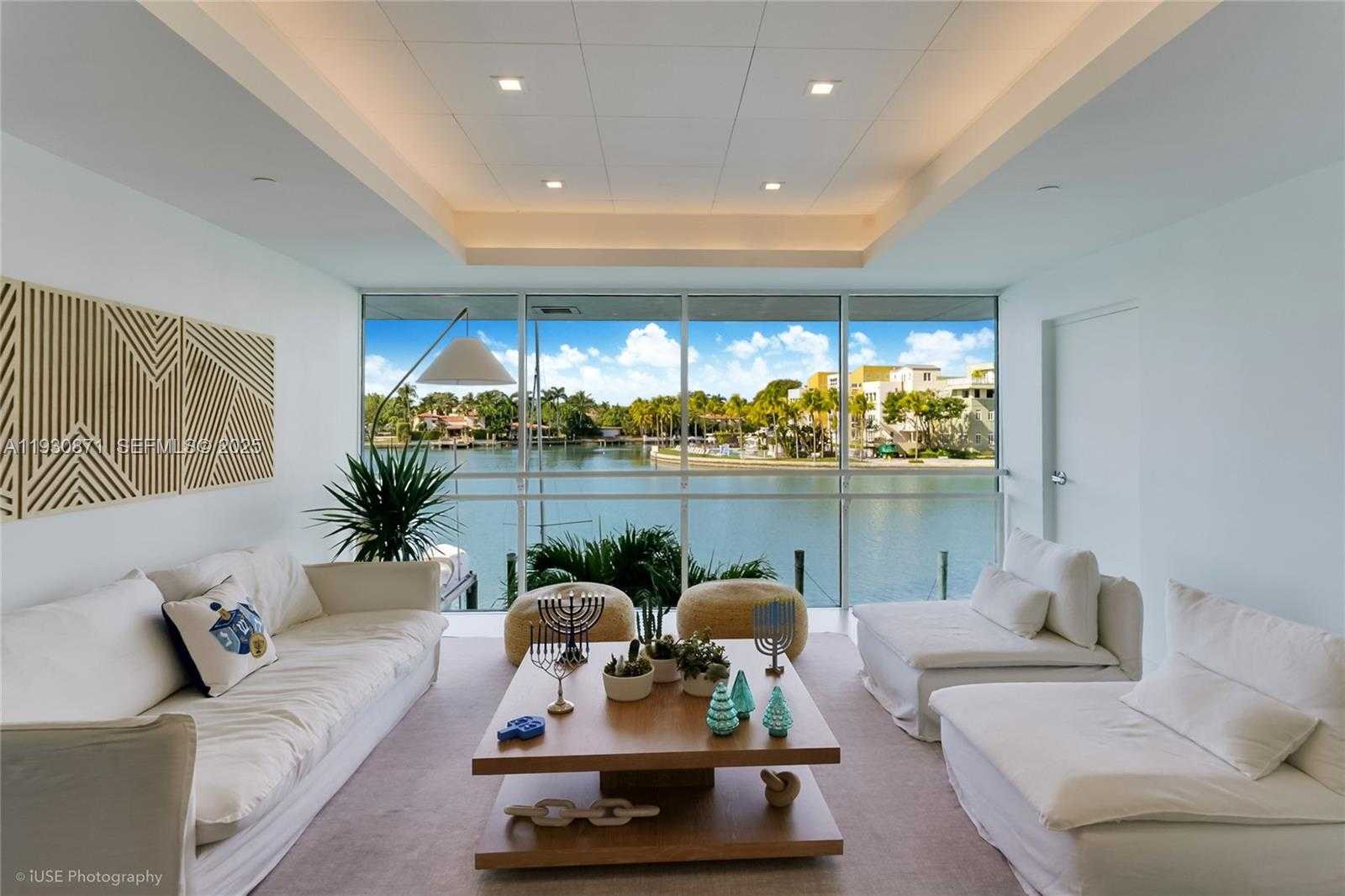 Small Image of 5900 COLLINS AVE #904, Miami Beach Number 17