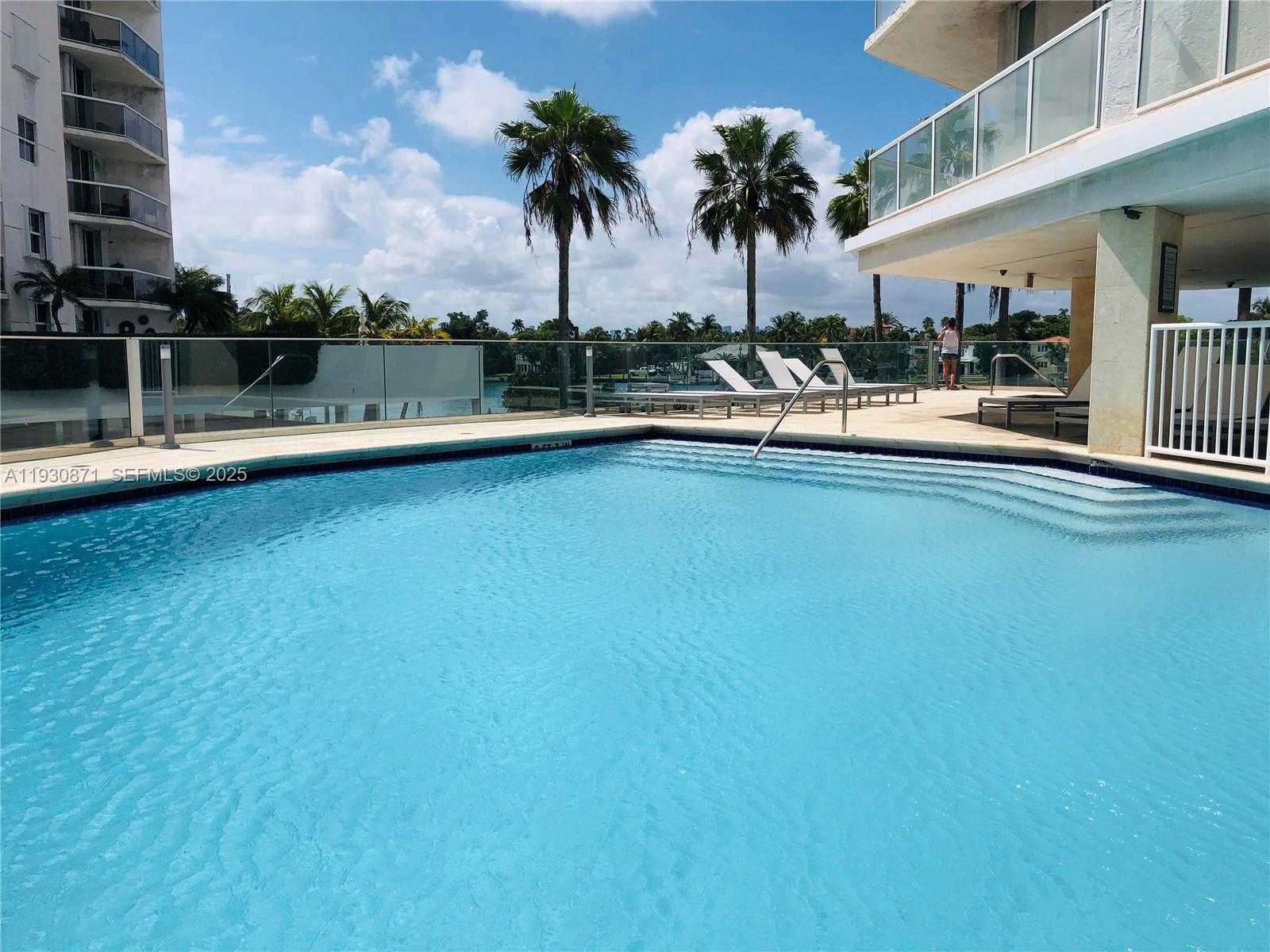 Small Image of 5900 COLLINS AVE #904, Miami Beach Number 19