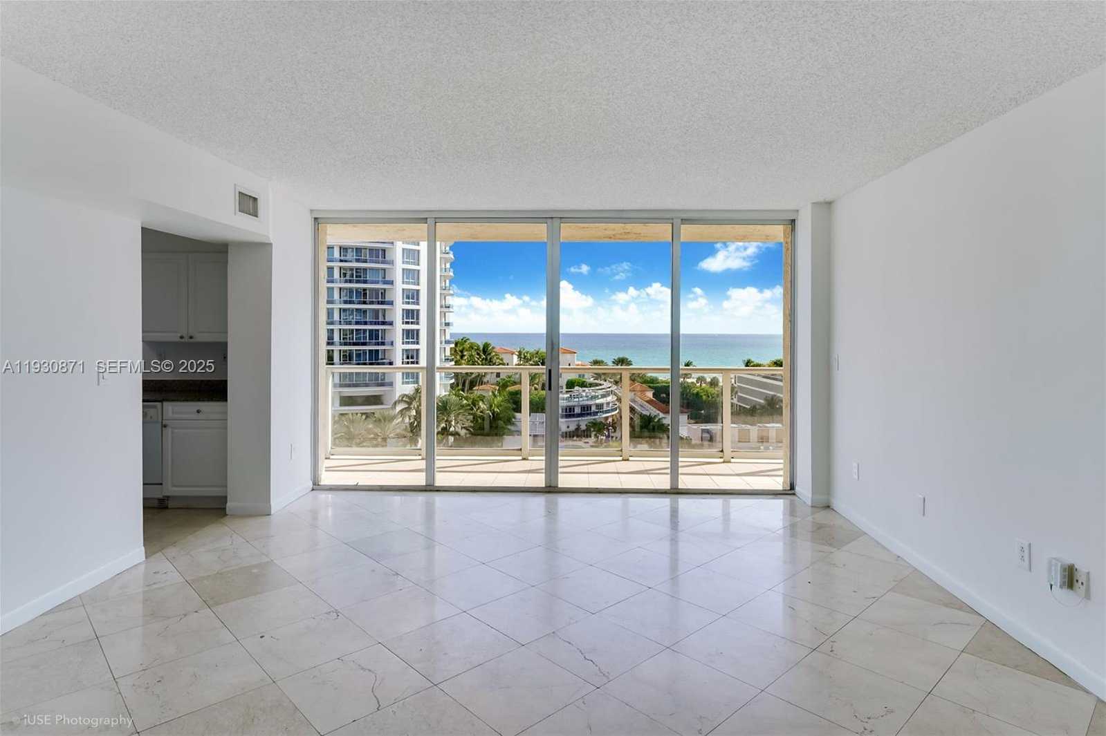 Small Image of 5900 COLLINS AVE #904, Miami Beach Number 4