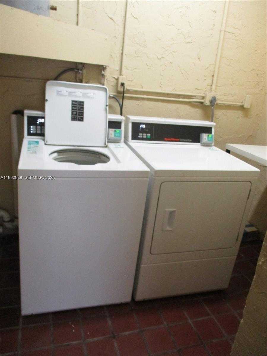 Small Image of 13726 SOUTH WEST 90TH AVE #26, Miami Number 15