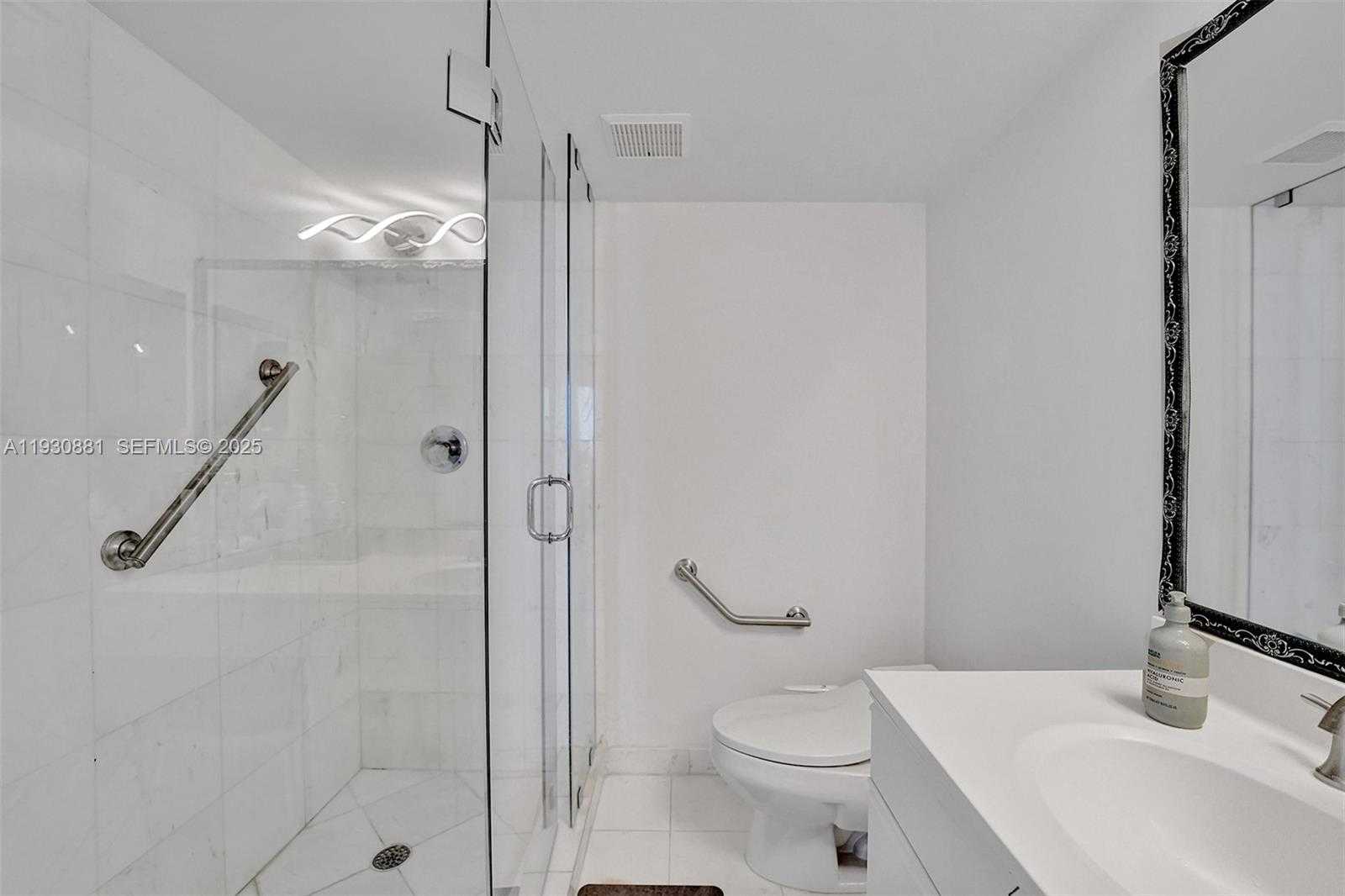 Imagen de Pequeño Objeto