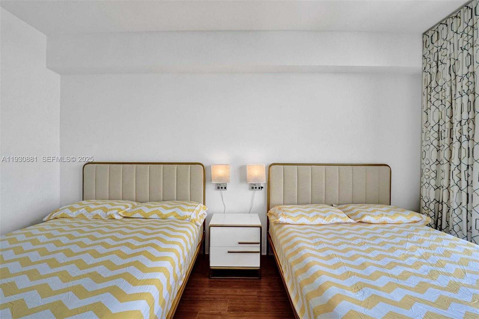 Imagen de Pequeño Objeto