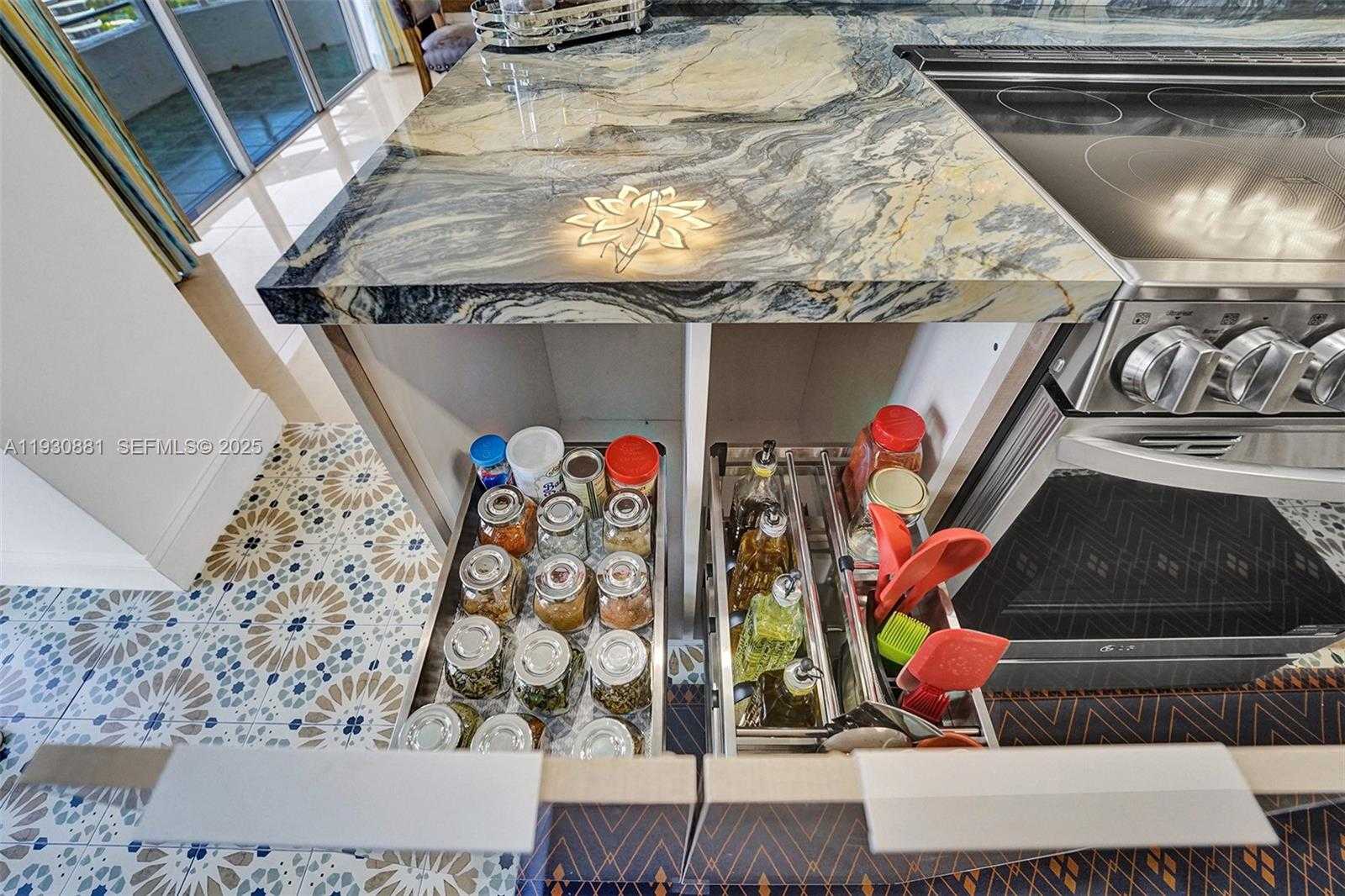 Imagen de Pequeño Objeto