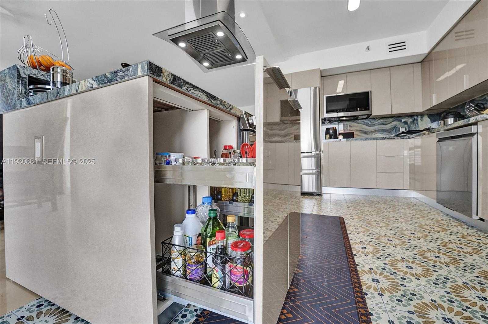 Imagen de Pequeño Objeto