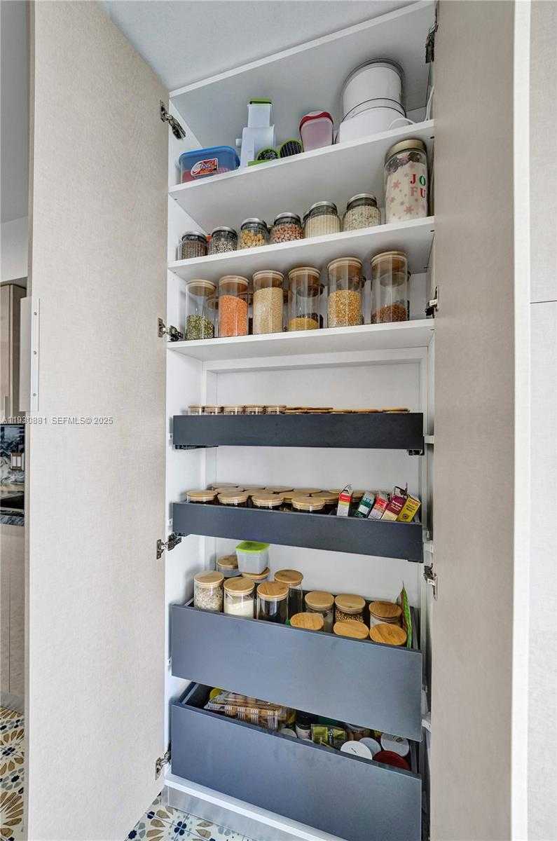 Imagen de Pequeño Objeto