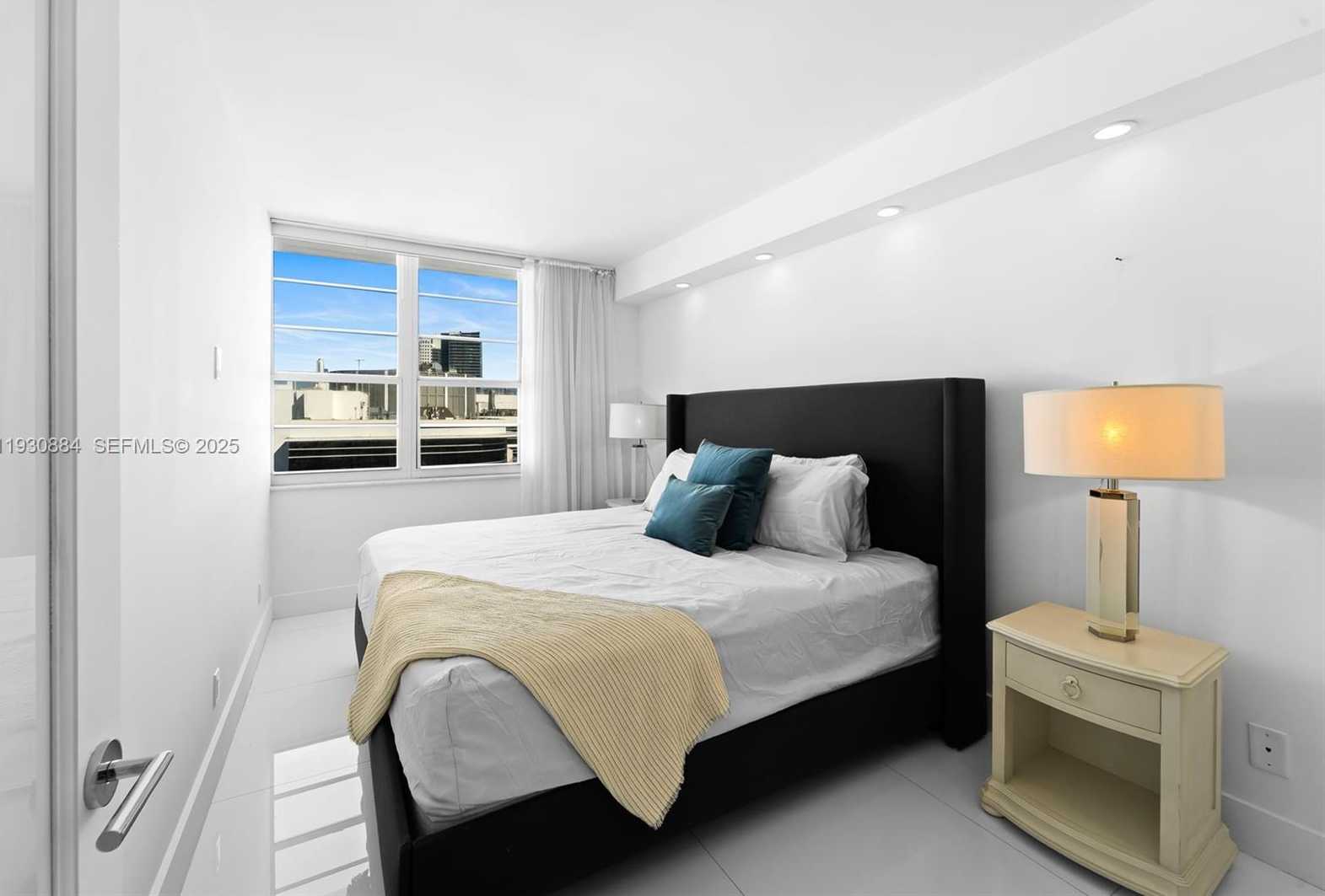 Small Image of 100 LINCOLN RD #1523, Miami Beach Number 15