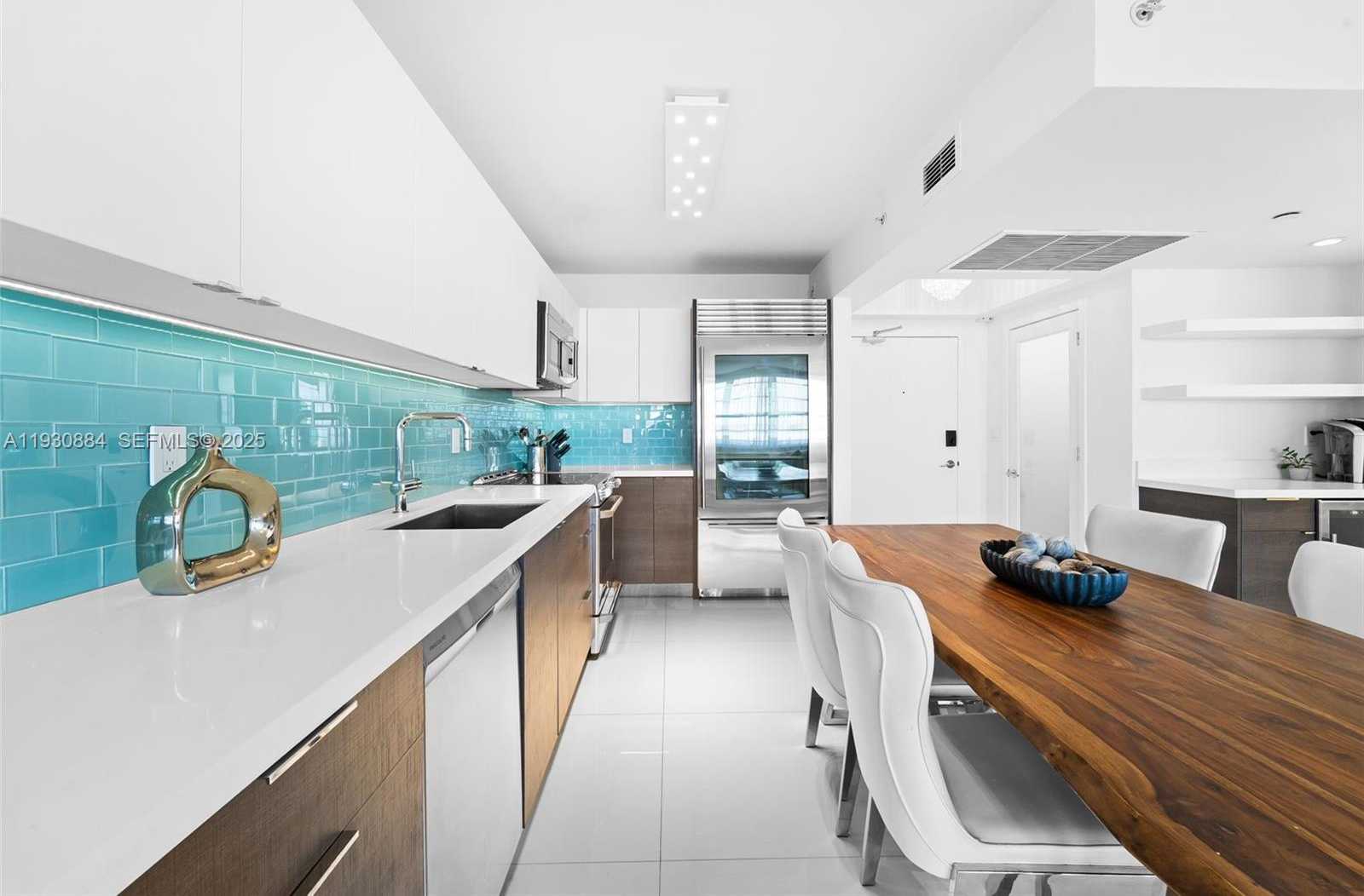 Small Image of 100 LINCOLN RD #1523, Miami Beach Number 5