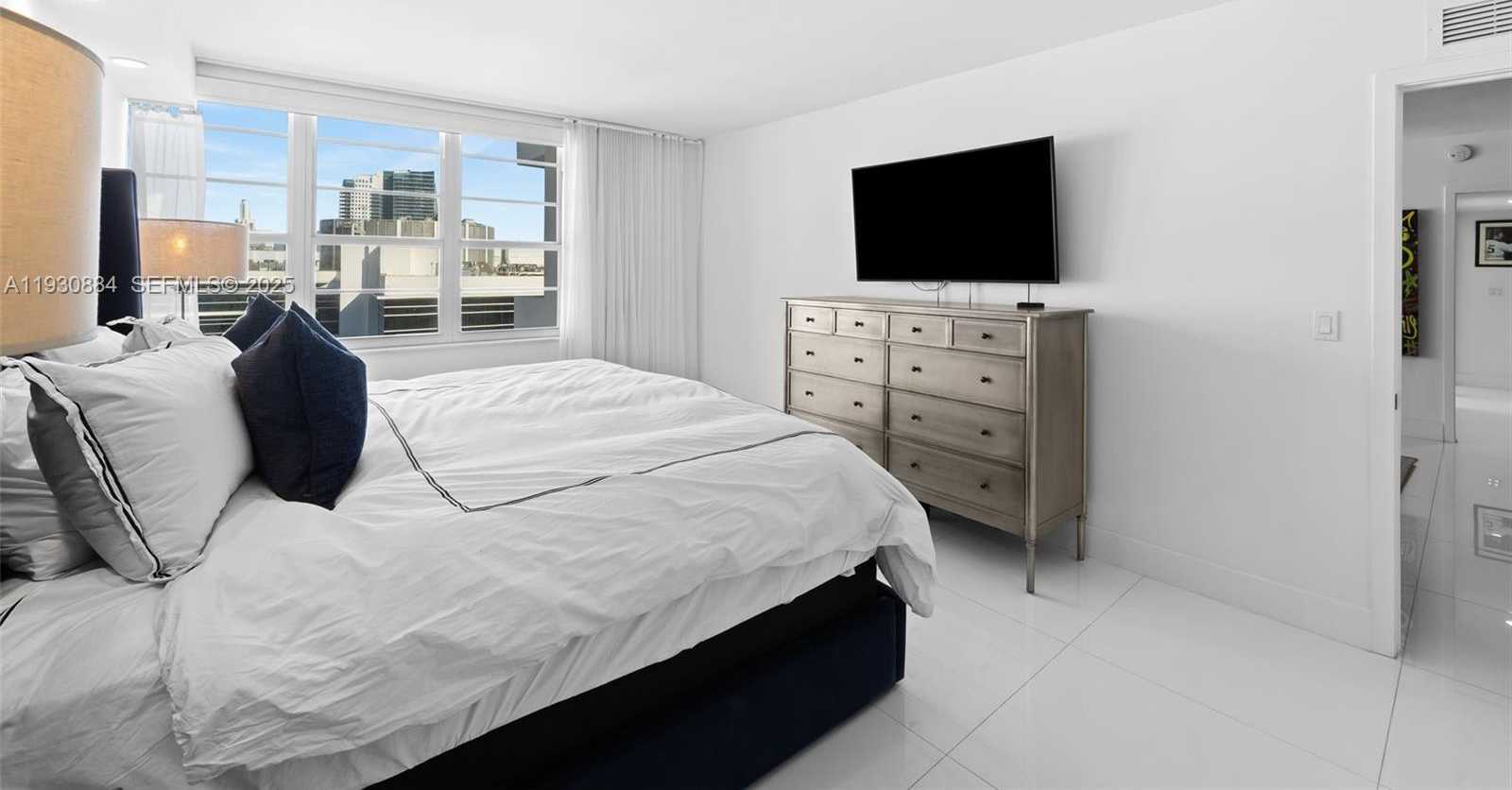 Small Image of 100 LINCOLN RD #1523, Miami Beach Number 9