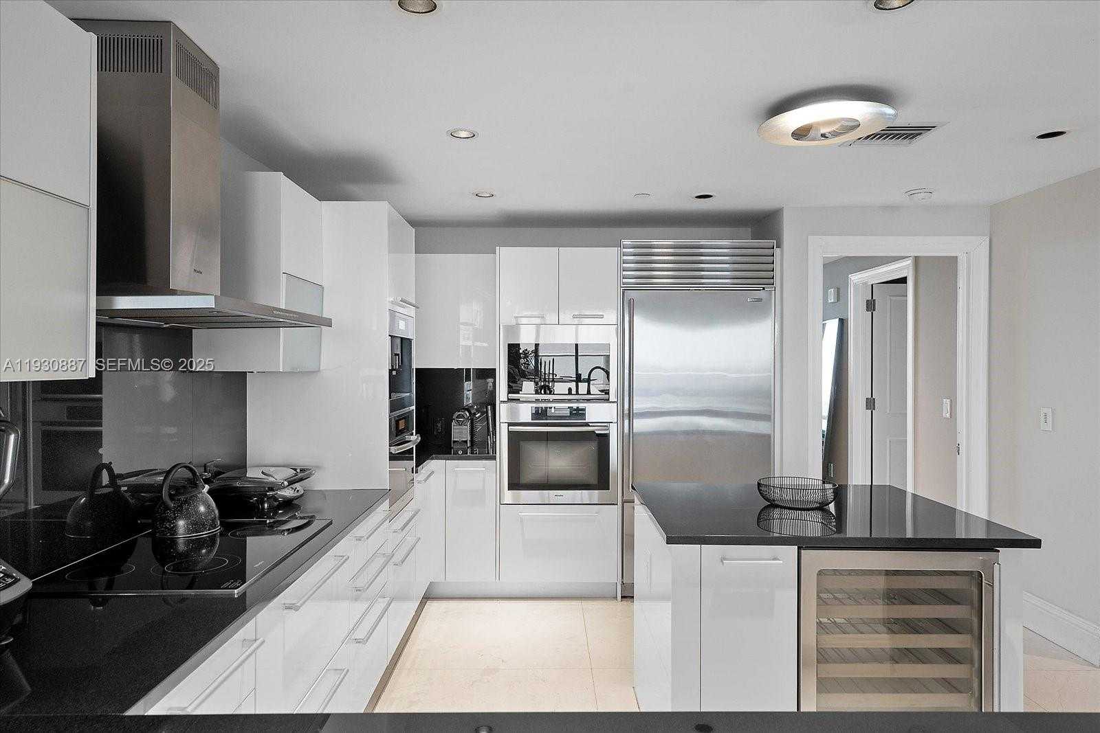 Small Image of 17121 COLLINS AVE #1005, Sunny Isles Beach Number 12