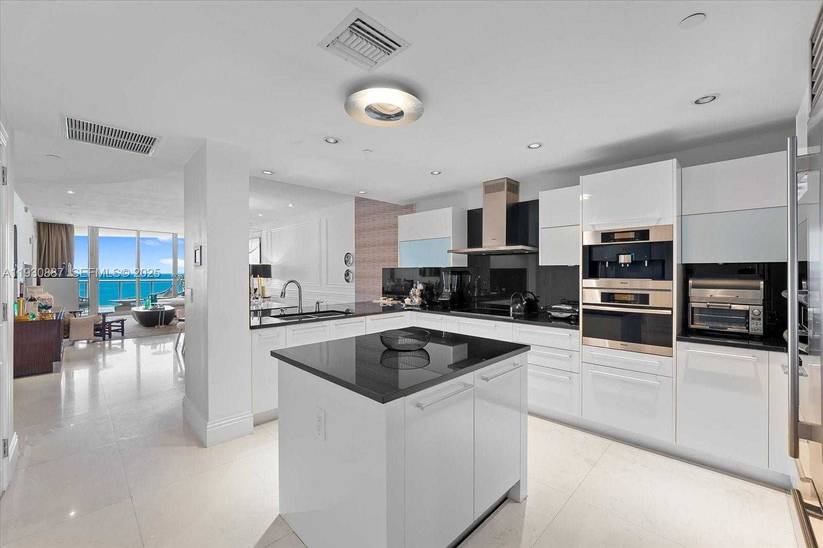Small Image of 17121 COLLINS AVE #1005, Sunny Isles Beach Number 14