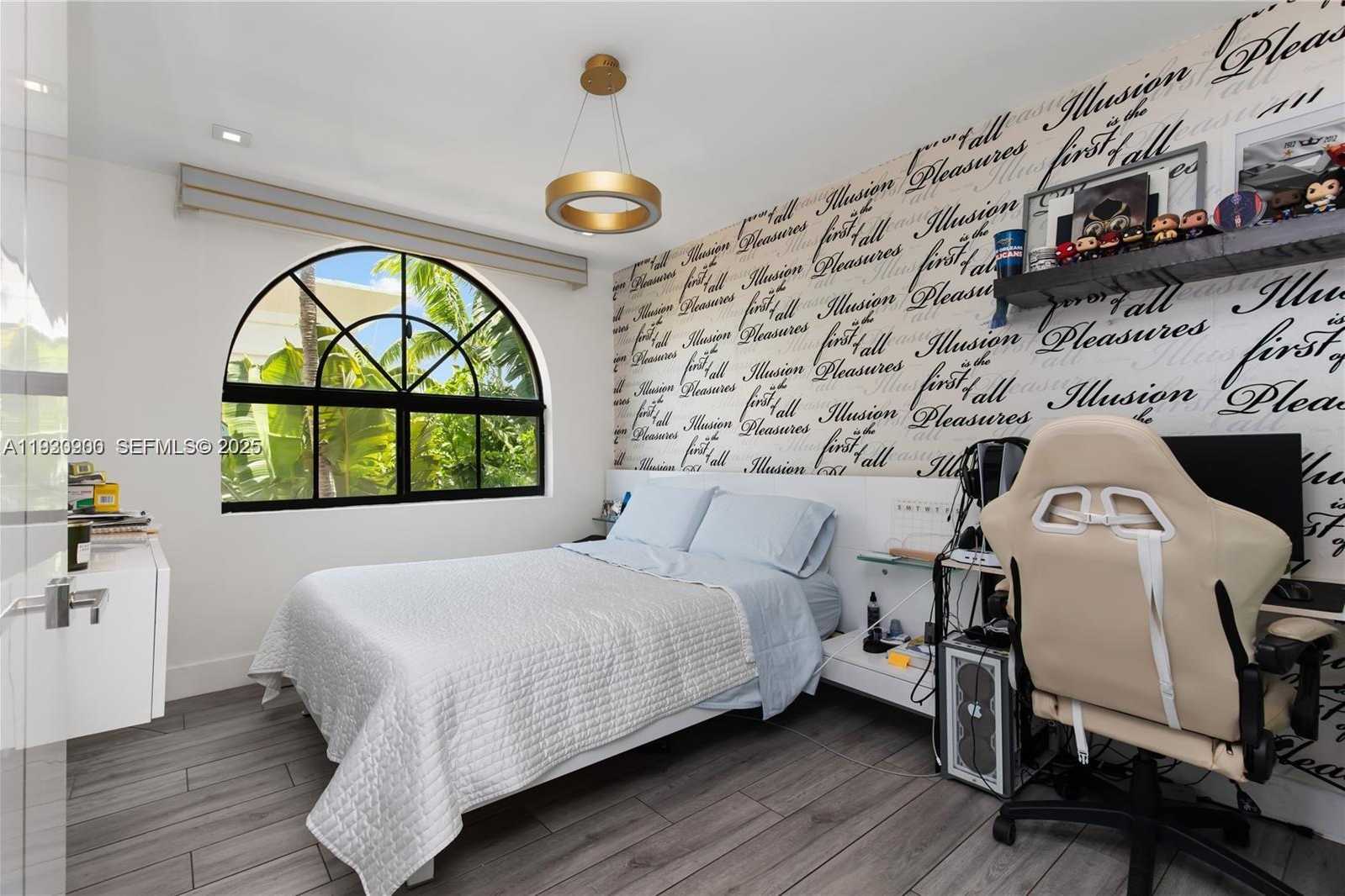 Small Image of 1150 98TH ST #10, Bay Harbor Islands Number 13