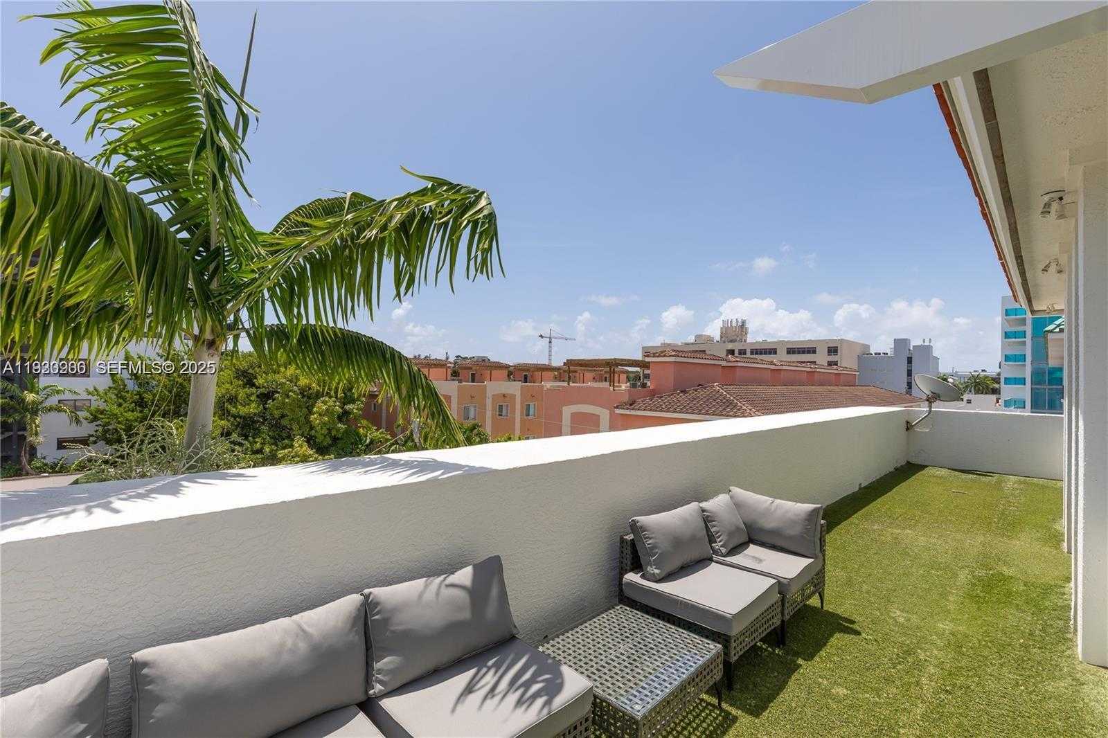 Small Image of 1150 98TH ST #10, Bay Harbor Islands Number 27