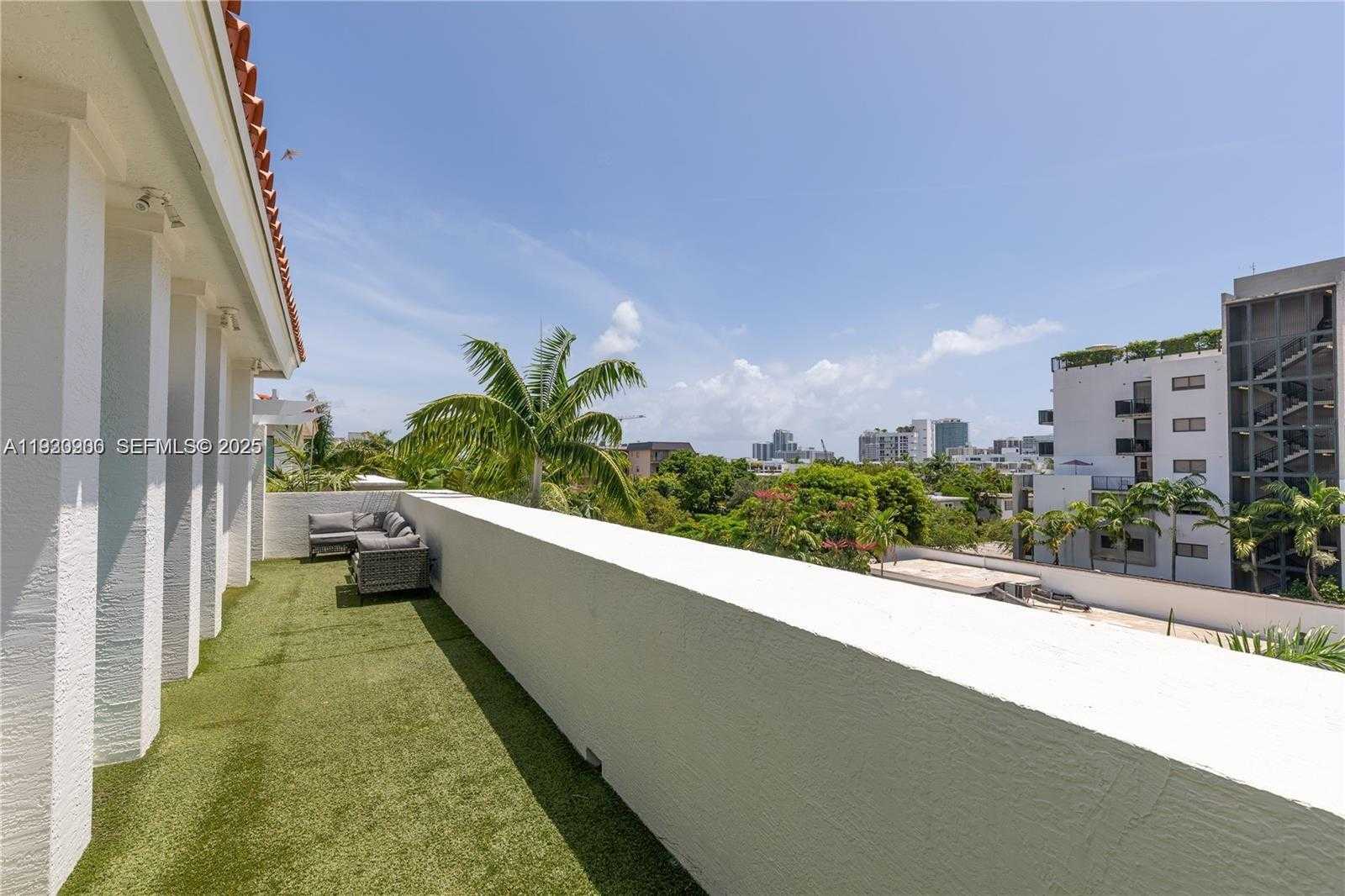 Small Image of 1150 98TH ST #10, Bay Harbor Islands Number 28