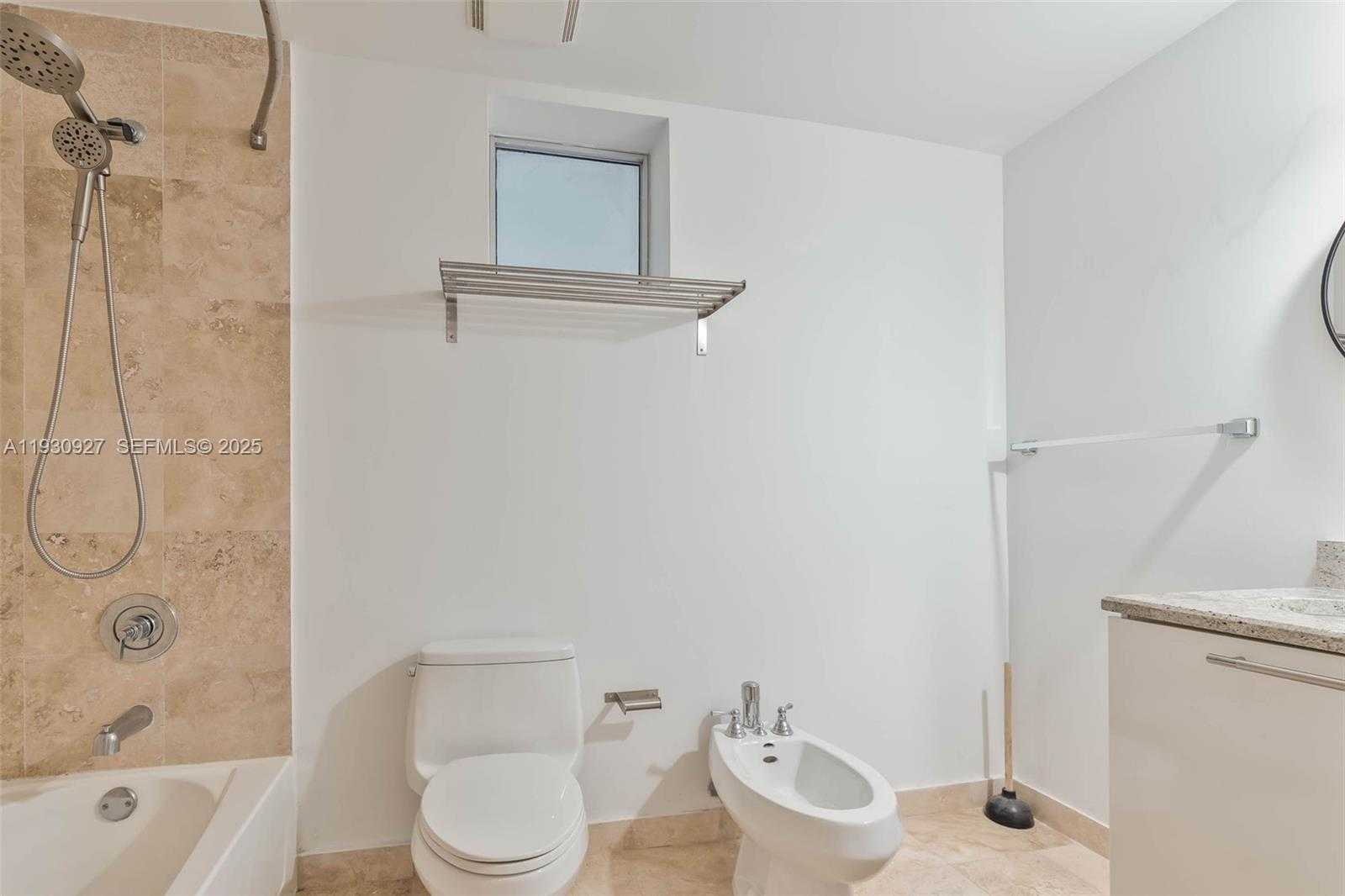 Small Image of 3339 VIRGINIA ST #124, Miami Number 18