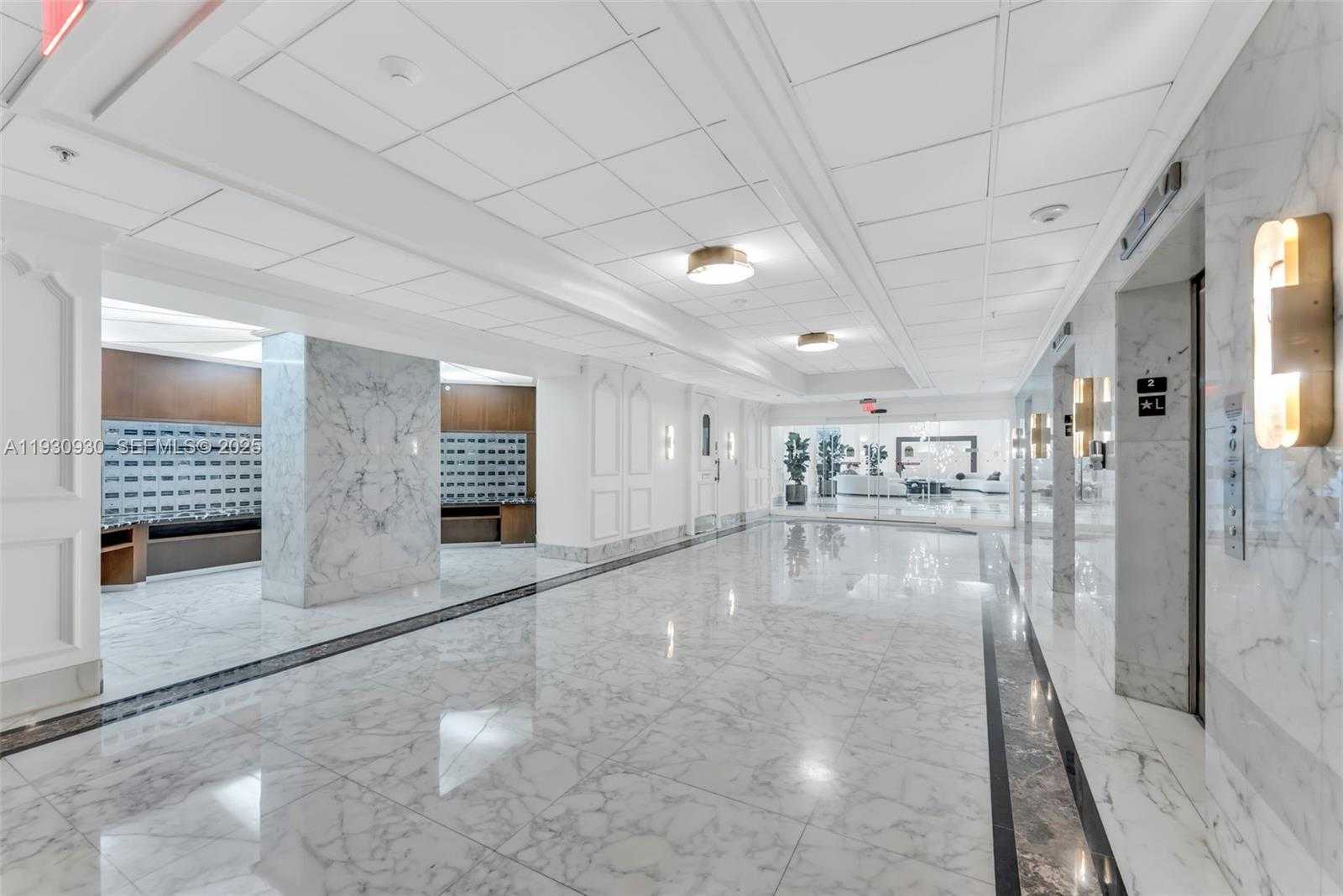 Small Image of 5600 COLLINS AVE #17W, Miami Beach Number 30