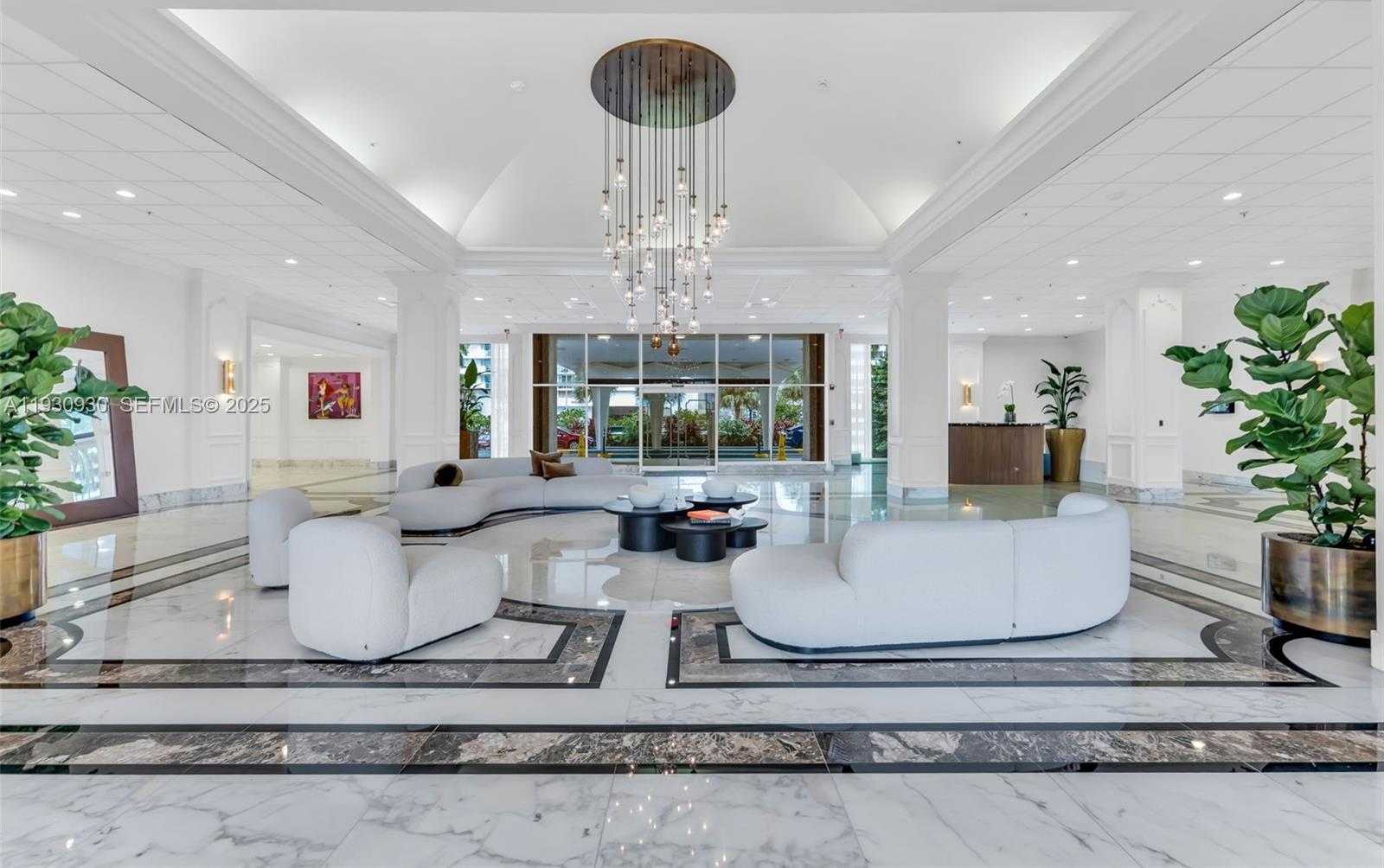 Small Image of 5600 COLLINS AVE #17W, Miami Beach Number 31