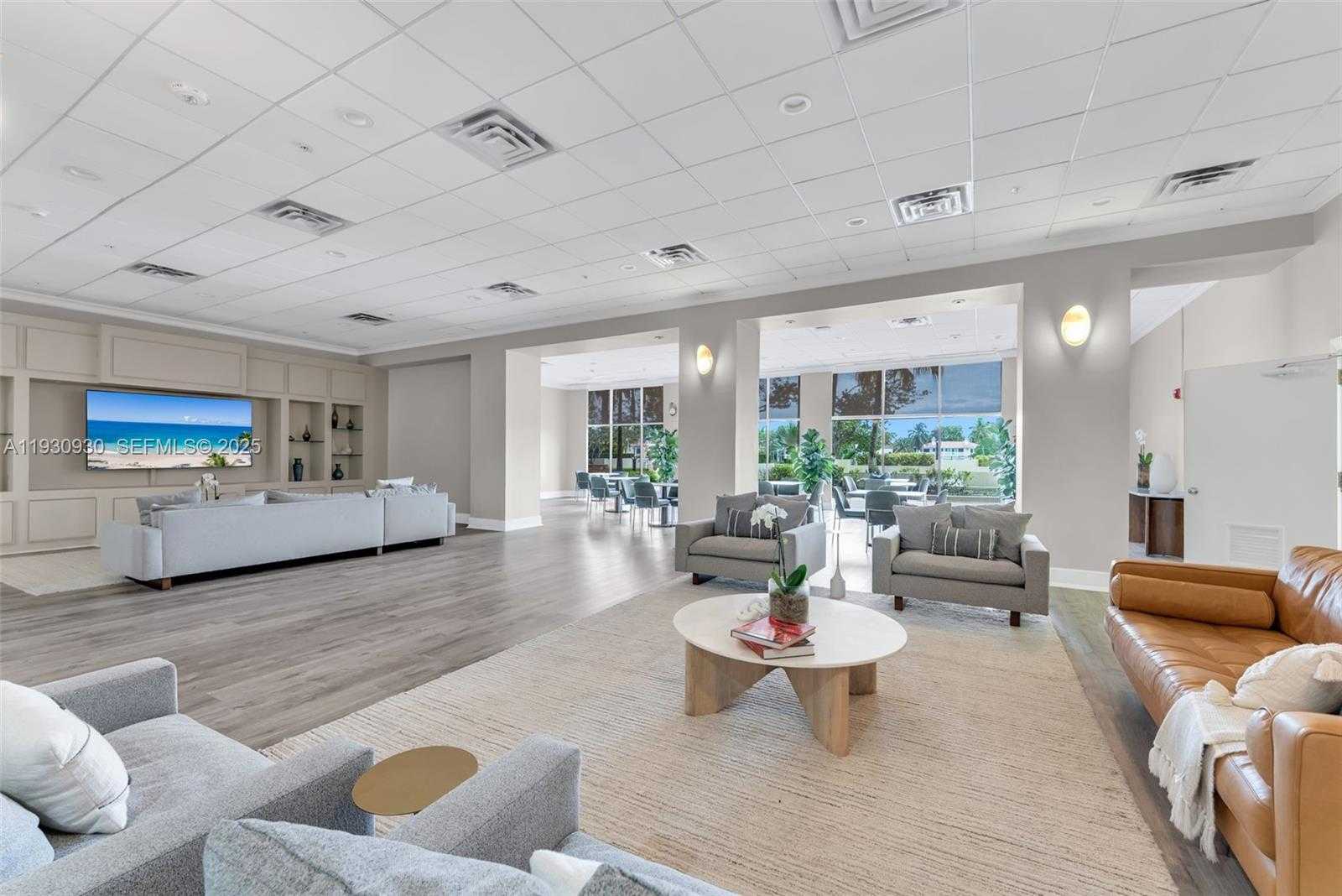 Small Image of 5600 COLLINS AVE #17W, Miami Beach Number 34