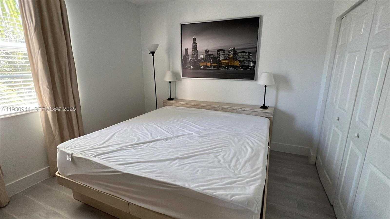 Imagen de Pequeño Objeto