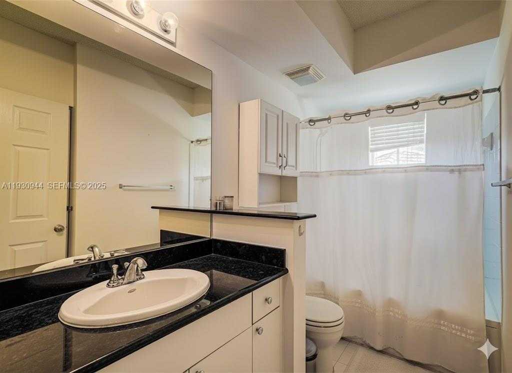 Imagen de Pequeño Objeto