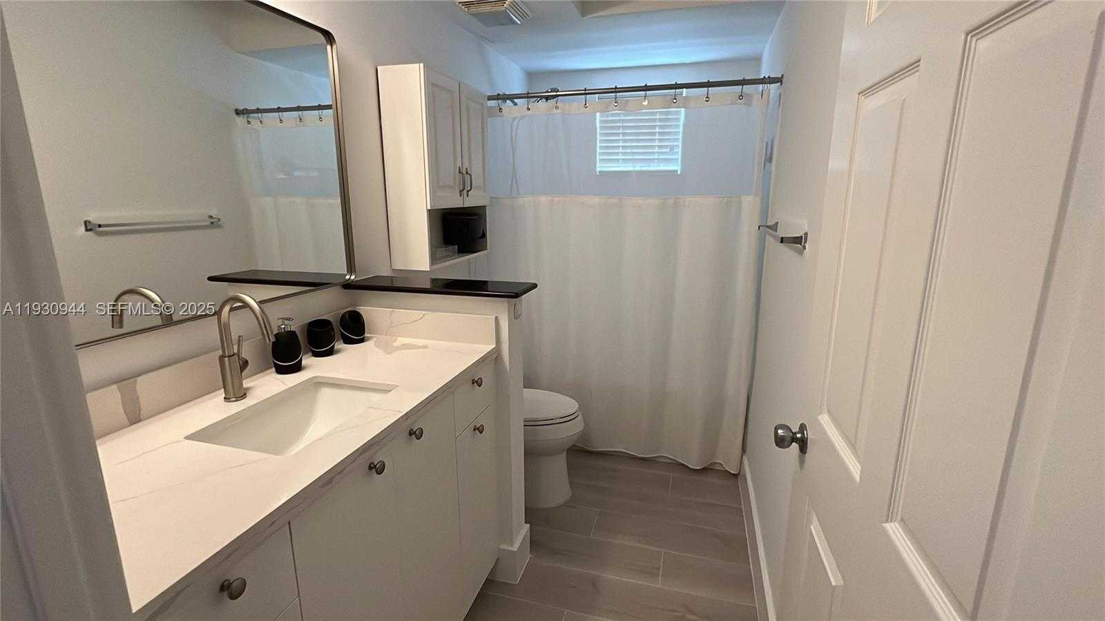 Imagen de Pequeño Objeto