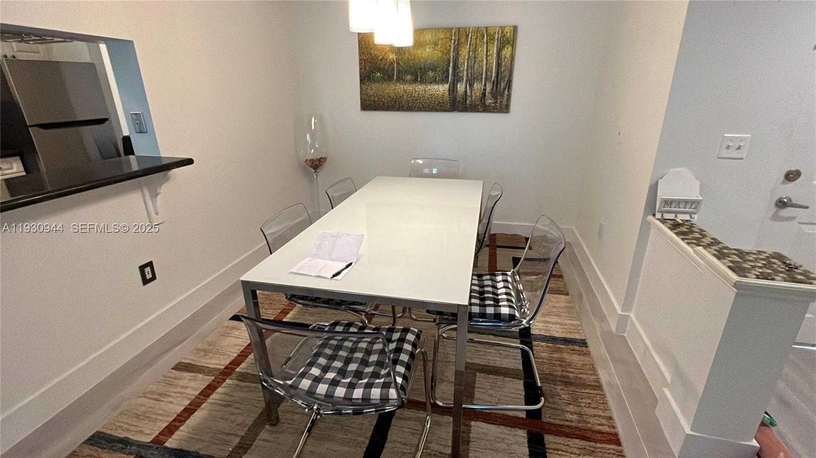 Imagen de Pequeño Objeto