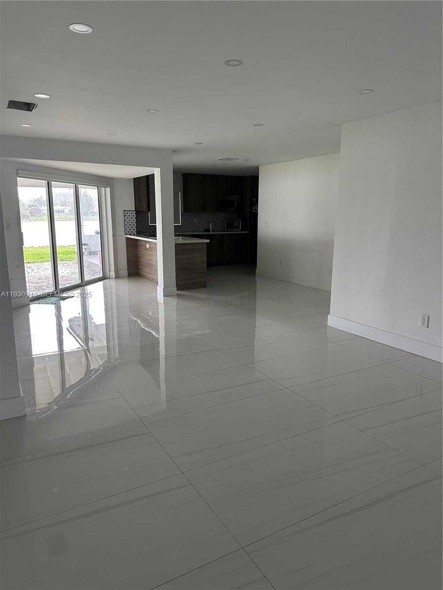 Small Image of 14830 HARDING LN, Homestead Number 2