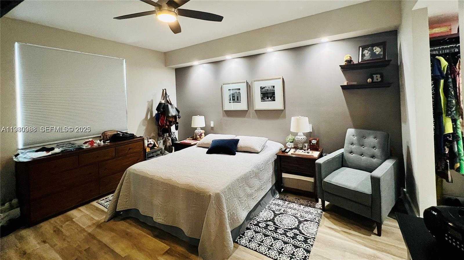 Small Image of 7900 HARBOR ISLAND DR #622, North Bay Village Number 12