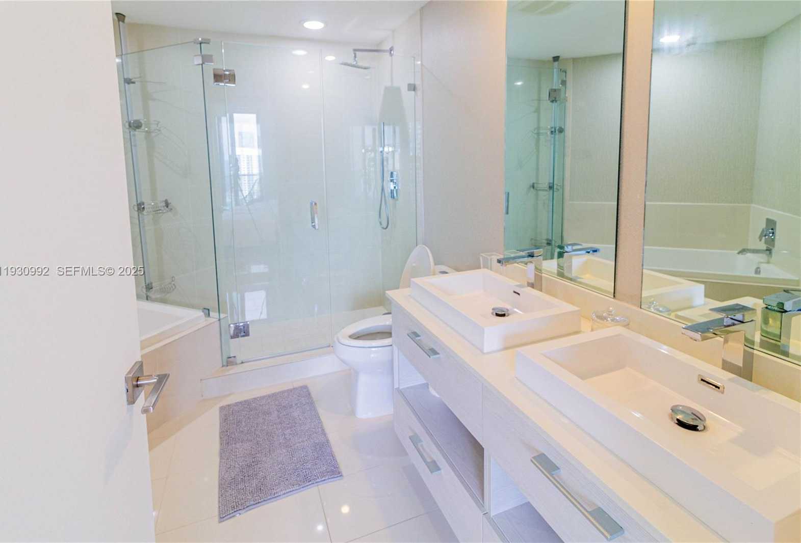 Small Image of 45 SOUTH WEST 9TH ST #3601, Miami Number 10